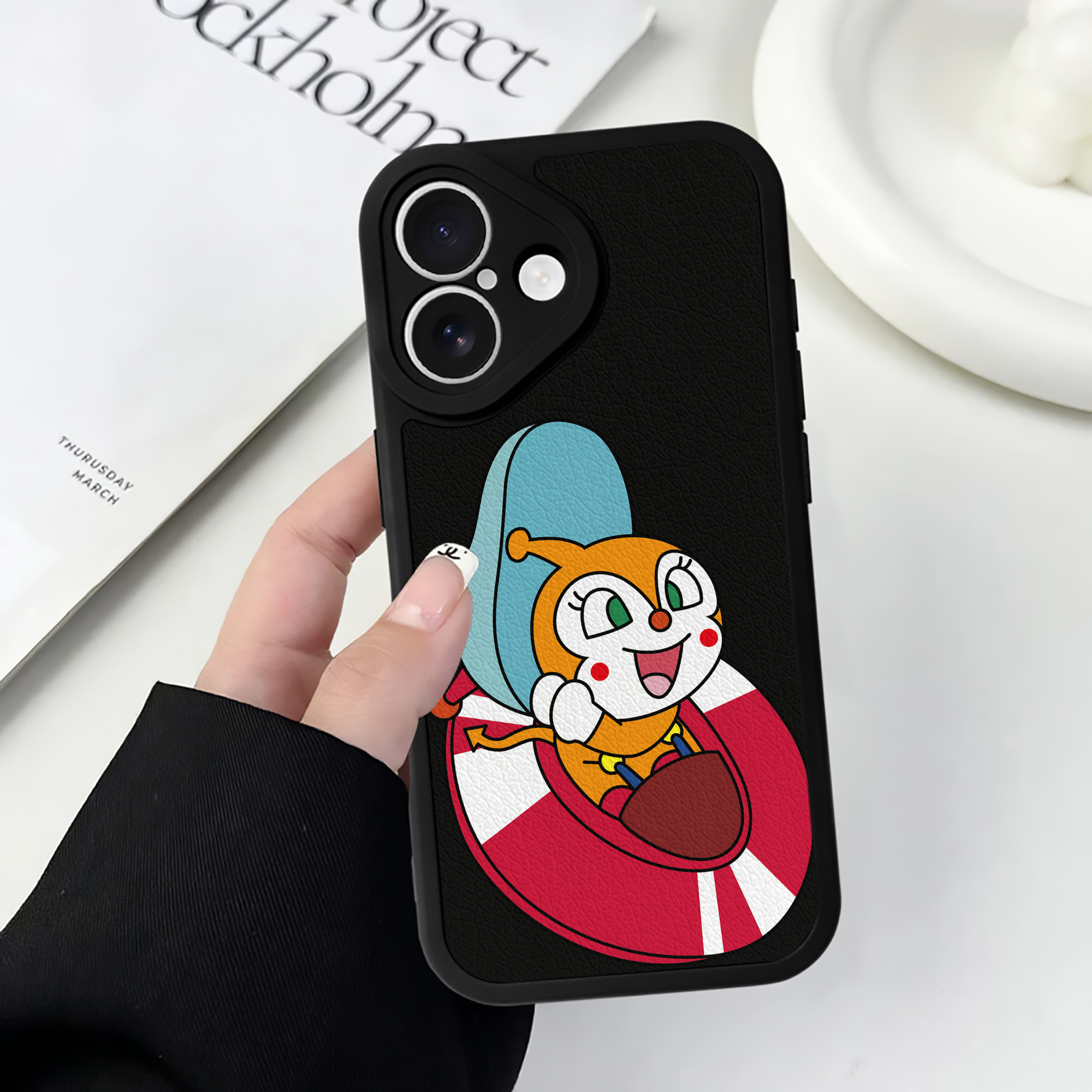 （画像用） アンパンマン Anpanman 【iPhone 16シリーズ対応】シリコンスマホケース（レザー調） 材質：シリコン